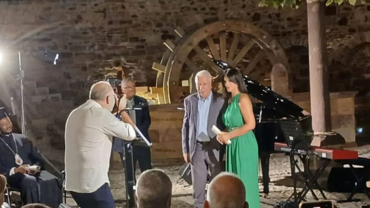 efimerida ton syntakton