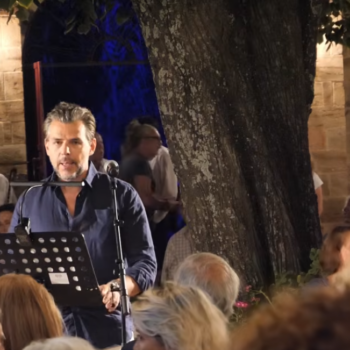video v apostolopoulos